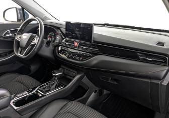 Подержанный автомобиль JAC JS4 2022 года (13 фото)