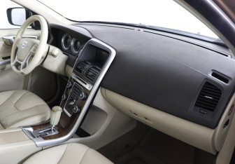 Подержанный автомобиль Volvo XC60 2011 года (6 фото)