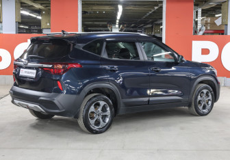 Подержанный автомобиль Kia Seltos 2020 года (5 фото)