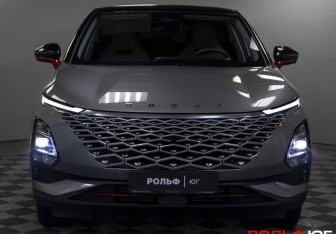 Подержанный автомобиль Omoda C5 2023 года (25 фото)