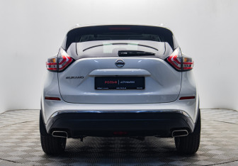 Подержанный автомобиль Nissan Murano Suv 2019 года (4 фото)