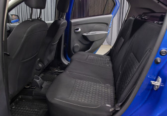 Подержанный автомобиль Renault Logan Sedan 2014 года (12 фото)