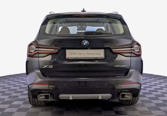 Подержанный автомобиль BMW X3 2024 года (6 фото)