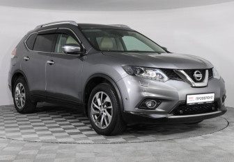 Подержанный автомобиль Nissan X-Trail 2017 года (3 фото)