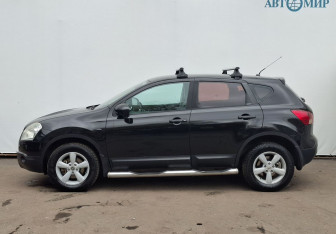 Подержанный автомобиль Nissan Qashqai 2008 года (8 фото)