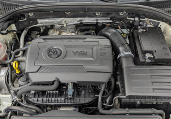 Подержанный автомобиль Skoda Octavia Liftback 2019 года (9 фото)