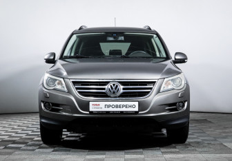 Подержанный автомобиль Volkswagen Tiguan 2009 года (2 фото)