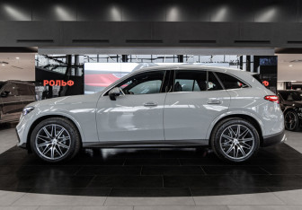 Новый Mercedes-Benz GLC AMG 2025 (8 фото)