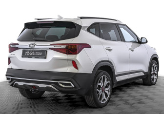 Подержанный автомобиль Kia Seltos 2021 года (5 фото)