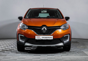 Подержанный автомобиль Renault Kaptur 2016 года (2 фото)