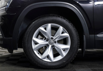 Подержанный автомобиль Volkswagen Teramont 2018 года (29 фото)