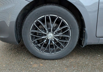 Подержанный автомобиль Hyundai Solaris Hatchback 2013 года (12 фото)