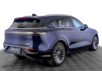 Подержанный автомобиль Voyah Free 2023 года (5 фото)