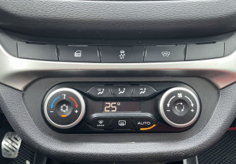 Подержанный автомобиль LADA (ВАЗ) Vesta Sedan 2019 года (14 фото)