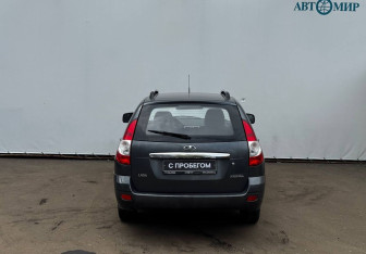 Подержанный автомобиль LADA (ВАЗ) Priora Wagon 2013 года (7 фото)