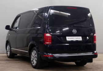 Подержанный автомобиль Volkswagen Caravelle 2017 года (6 фото)