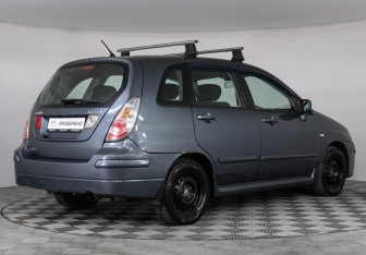 Подержанный автомобиль Suzuki Liana Wagon 2007 года (3 фото)