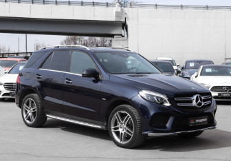 Подержанный автомобиль Mercedes-Benz GLE 2018 года (3 фото)
