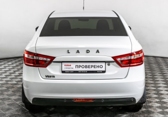 Подержанный автомобиль LADA (ВАЗ) Vesta Sedan 2016 года (6 фото)