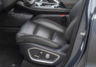 Подержанный автомобиль Geely Tugella 2022 года (17 фото)