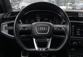 Подержанный автомобиль Audi Q3 2020 года (19 фото)