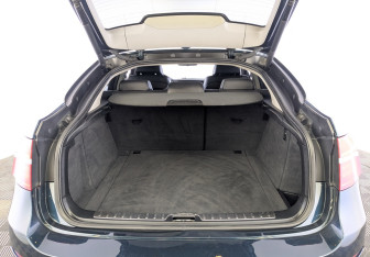 Подержанный автомобиль BMW X6 2013 года (10 фото)