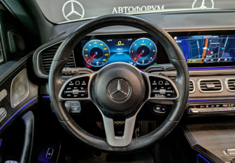 Подержанный автомобиль Mercedes-Benz GLE 2021 года (22 фото)