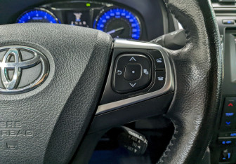 Подержанный автомобиль Toyota Camry Sedan 2015 года (30 фото)