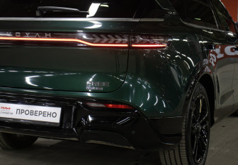 Подержанный автомобиль Voyah Free 2023 года (24 фото)