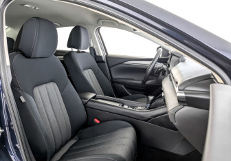 Подержанный автомобиль Mazda 6 Sedan 2020 года (23 фото)