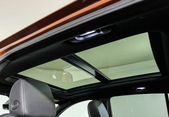 Подержанный автомобиль Cadillac XT4 2020 года (20 фото)