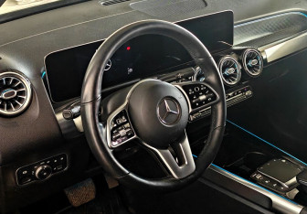 Подержанный автомобиль Mercedes-Benz GLB 2020 года (12 фото)
