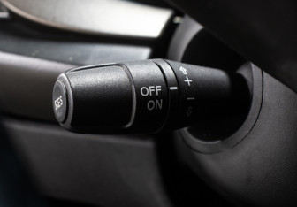 Подержанный автомобиль Alfa Romeo Giulietta Hatchback 2014 года (18 фото)