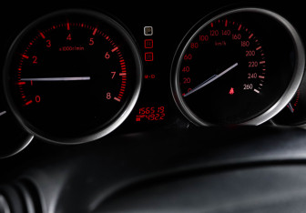 Подержанный автомобиль Mazda 6 Sedan 2011 года (11 фото)