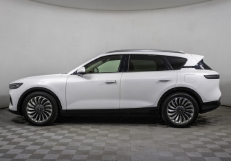 Подержанный автомобиль Voyah Free 2022 года (7 фото)