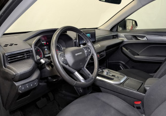 Подержанный автомобиль Haval Jolion 2023 года (16 фото)