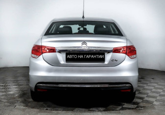Подержанный автомобиль Citroen C4 Sedan 2017 года (4 фото)