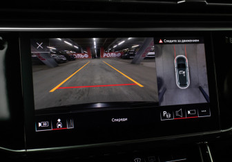 Подержанный автомобиль Audi Q7 2021 года (24 фото)