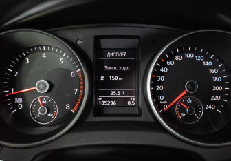Подержанный автомобиль Volkswagen Golf Hatchback 2011 года (12 фото)