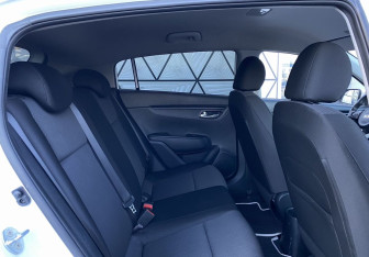 Подержанный автомобиль Kia Rio Hatchback 2021 года (29 фото)