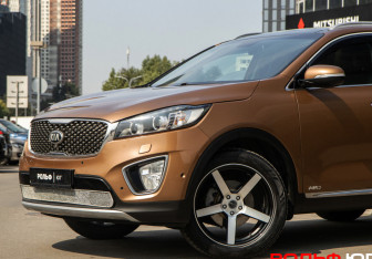 Подержанный автомобиль Kia Sorento 2017 года (19 фото)