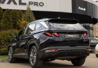 Подержанный автомобиль Hyundai Tucson 2022 года (5 фото)