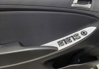 Подержанный автомобиль Hyundai Solaris Sedan 2016 года (14 фото)