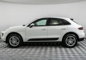 Подержанный автомобиль Porsche Macan 2018 года (8 фото)