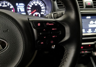 Подержанный автомобиль Kia Rio Hatchback 2020 года (27 фото)