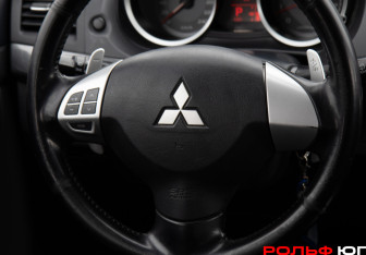 Подержанный автомобиль Mitsubishi Lancer Hatchback 2008 года (12 фото)