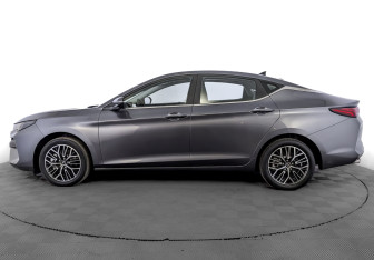 Новый Москвич 6 2025 (8 фото)