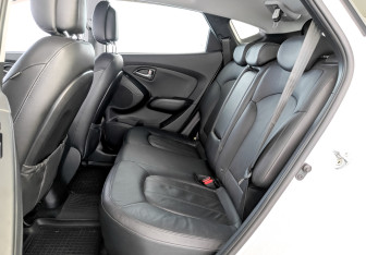Подержанный автомобиль Hyundai ix35 2014 года (12 фото)