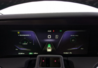 Подержанный автомобиль Hongqi E-HS9 2021 года (25 фото)