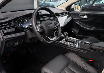 Подержанный автомобиль Omoda S5 2024 года (13 фото)